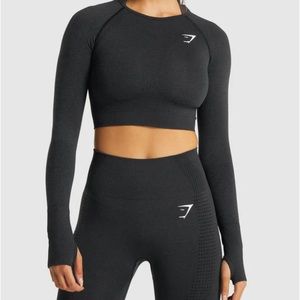 Gymshark black long sleeve crop top for working out